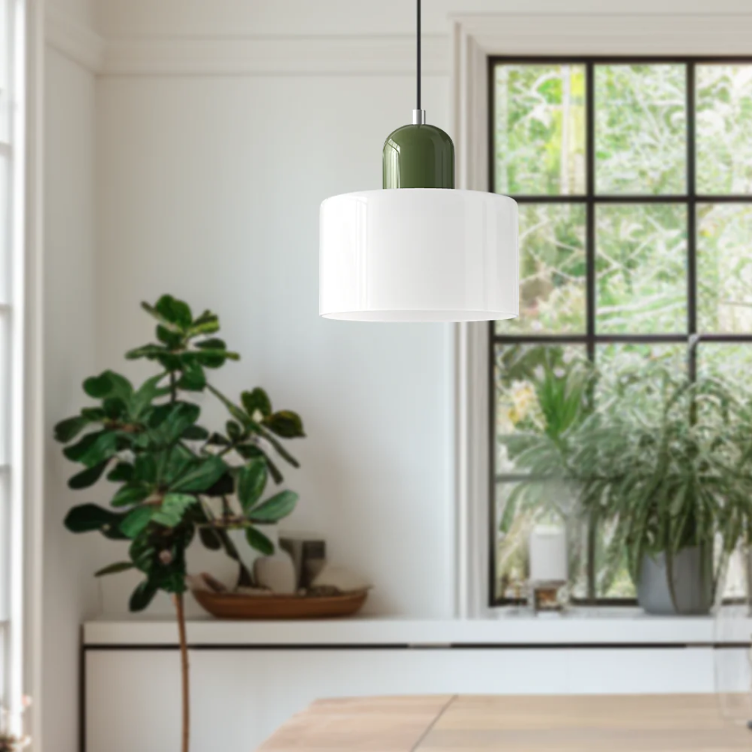 Functional retro pendant lamp, glass & adjustable cord, delivers cozy illumination.