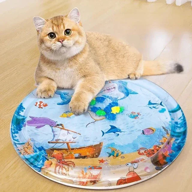 Round cat cooling water play mat, an interactive summer cat toy for fun and refreshment.