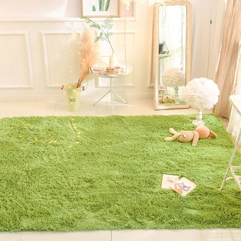 Sumptuously soft fluffy round rug, offering luxurious floor decor with a secure non-slip design.
