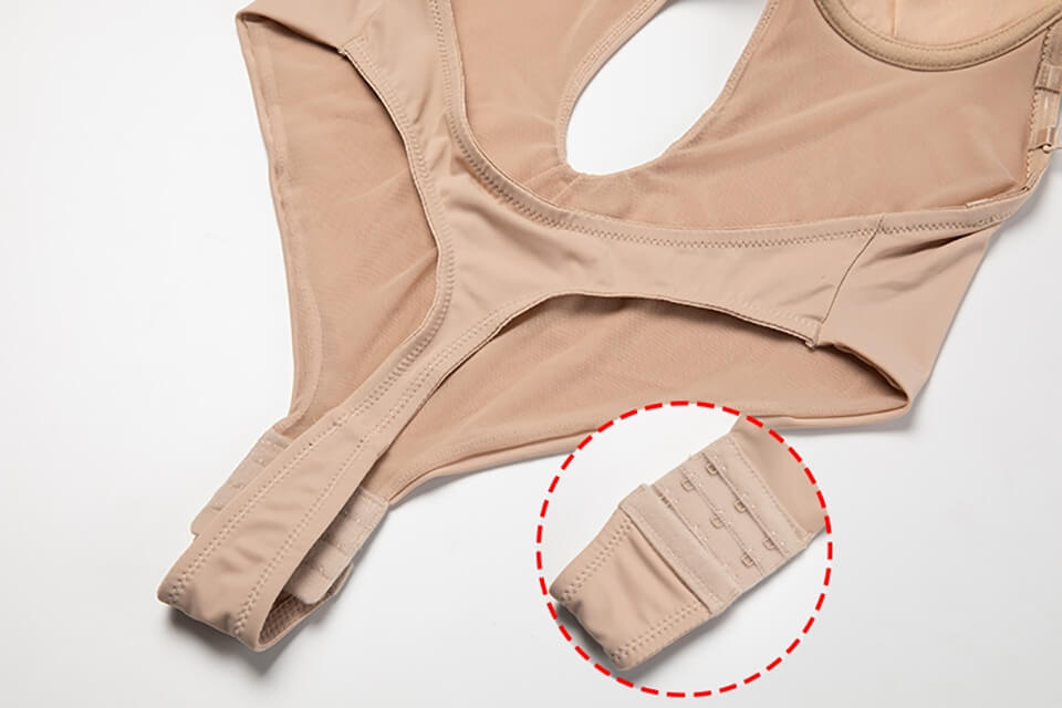 Boost confidence with this women's seamless backless bra, offering invisible support under any outfit.