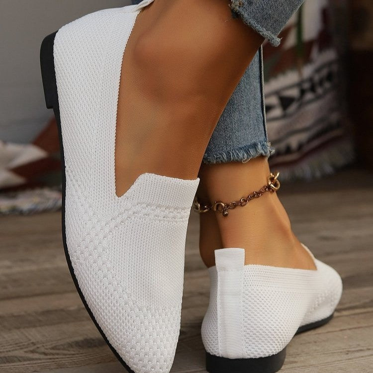 Lightweight seamless knit ballet flats for women, offering effortless style and comfort, great for casual outings.