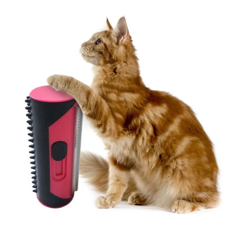 Self-cleaning pet fur grooming roller for efficient cat & dog hair removal. Reusable lint brush.