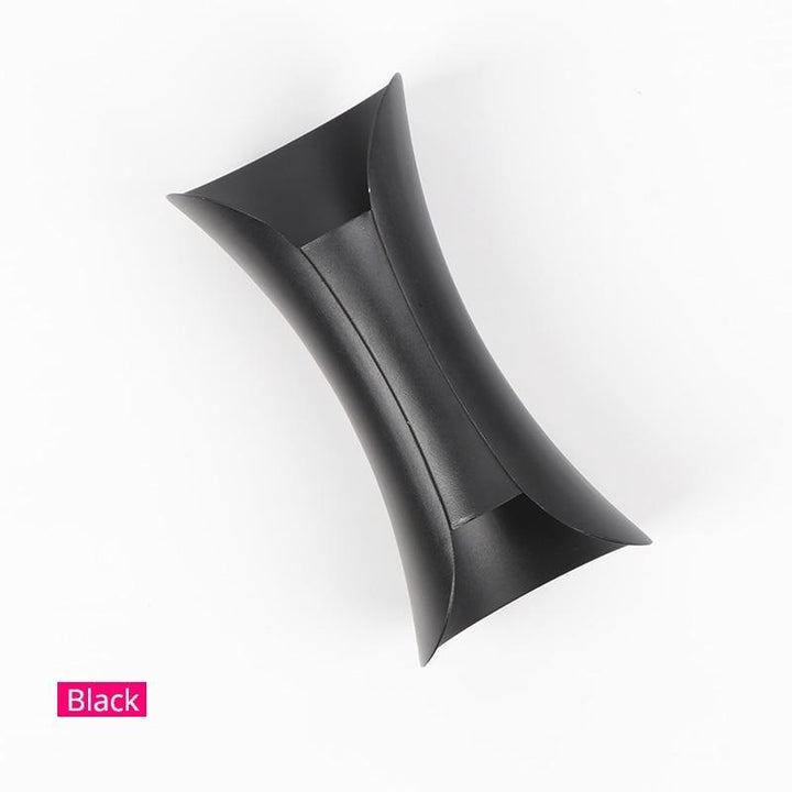Long-lasting modern LED outdoor wall light, IP65 weather-resistant for patios & gardens.
