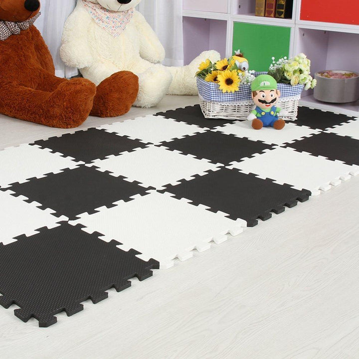 Safe play mat for children, interlocking foam floor tiles ideal for a toddler's room.