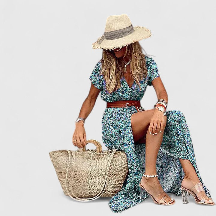 Stylish women's bohemian maxi dress. Casual flowy summer dress, perfect for comfortable elegance and relaxed vacation looks.