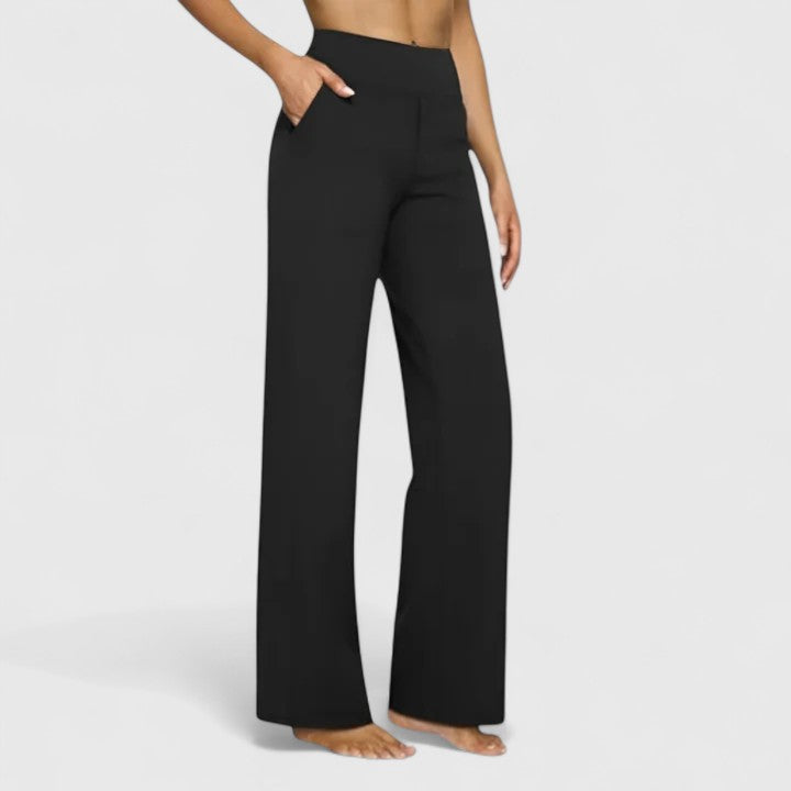 Sophisticated women's pull-on trousers with pockets, perfect for smart casual everyday wear.