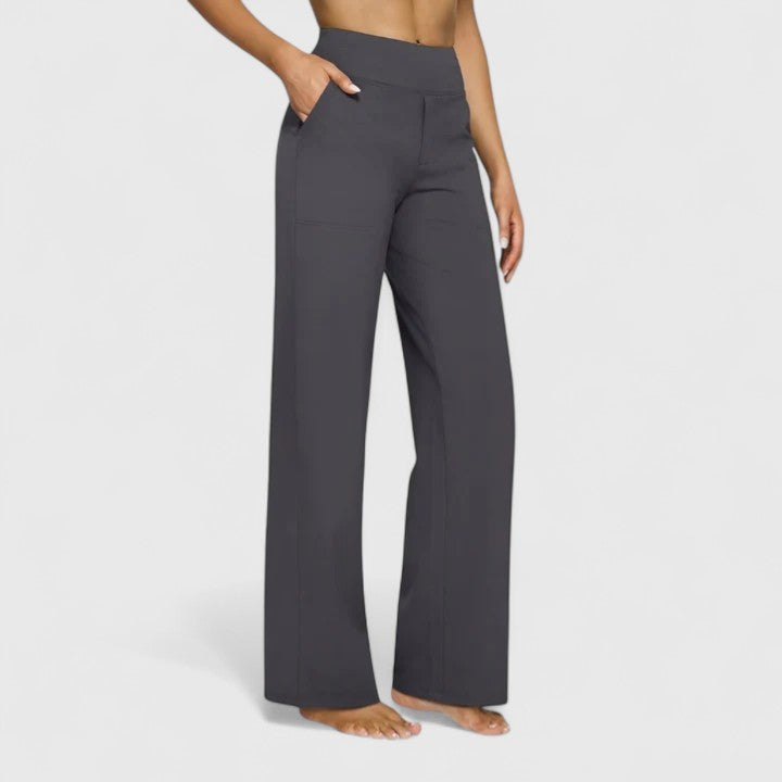 Women's pull-on trousers with pockets. Comfortable, sophisticated stretch pants for versatile everyday wear.