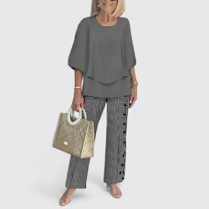 Comfortable women's two-piece set, a sophisticated choice for modern fashion.