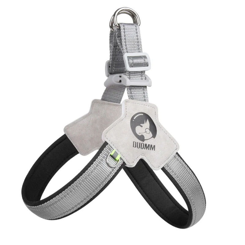StrapSafe reflective dog gear: a comfortable and safe harness for daily walks and travel.