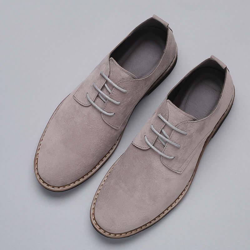 Stylish men's casual shoes for supreme everyday comfort, versatile footwear for walking and classic outdoor looks.