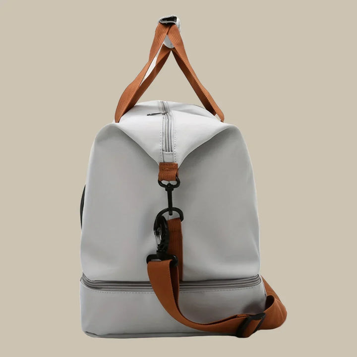 Men's large capacity travel duffel bag, incredibly spacious for clothes & gear on weekend trips.