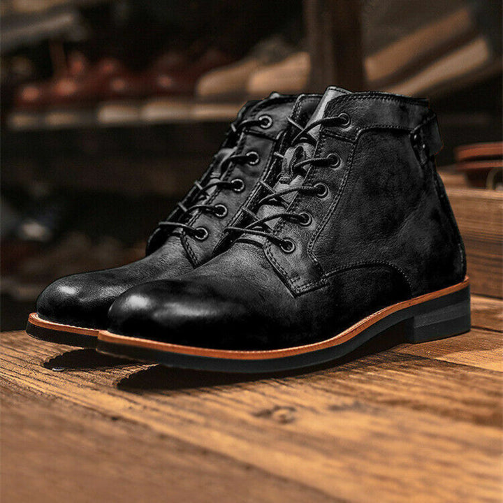 Stylish men's versatile ankle boots with lace-up and zipper details, perfect for everyday casual wear and rugged fashion.