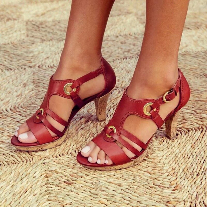 Stylish orthopedic women's heel sandals with arch support. Comfortable & versatile for everyday wear.