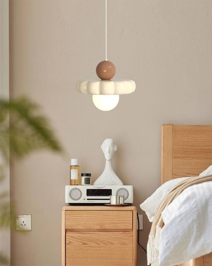 Accent light: modern elegant retro pendant light, a stylish ceiling fixture for dynamic rooms.