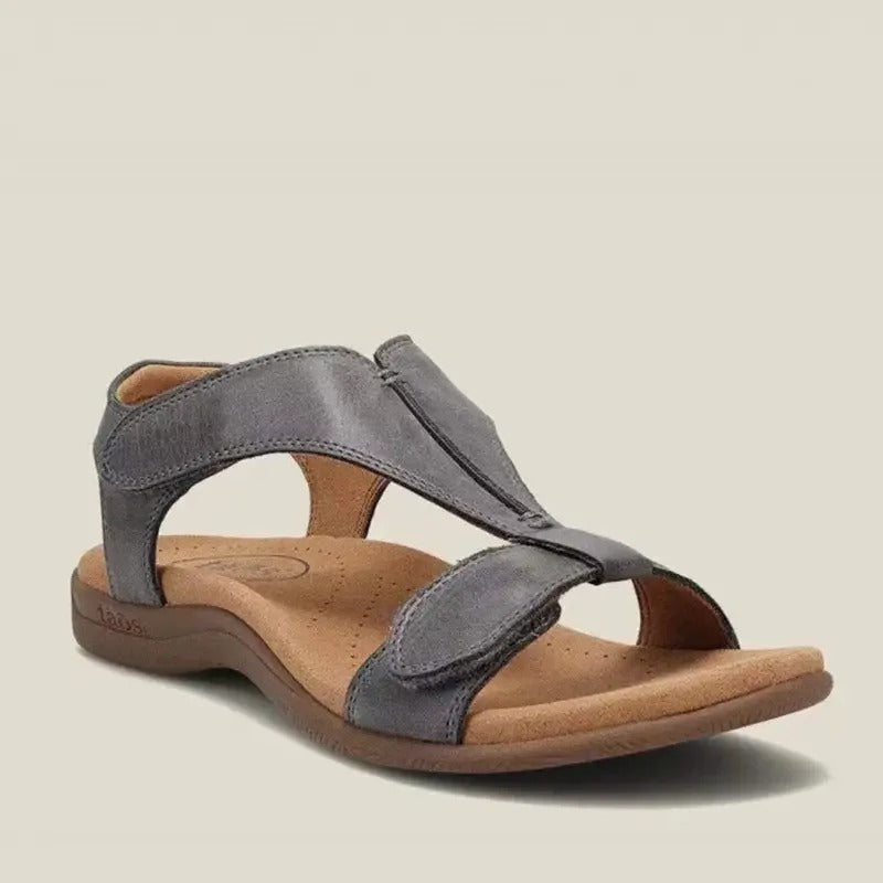 Comfortable unisex orthopaedic sandals with excellent arch support, ideal for everyday wear & beachwear.