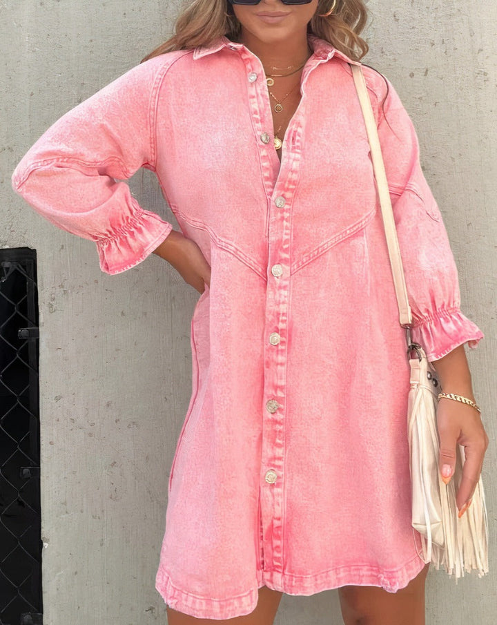Trendy women's button-down mini dress. Stylish design, short ruffle sleeves, perfect for versatile summer outfits.