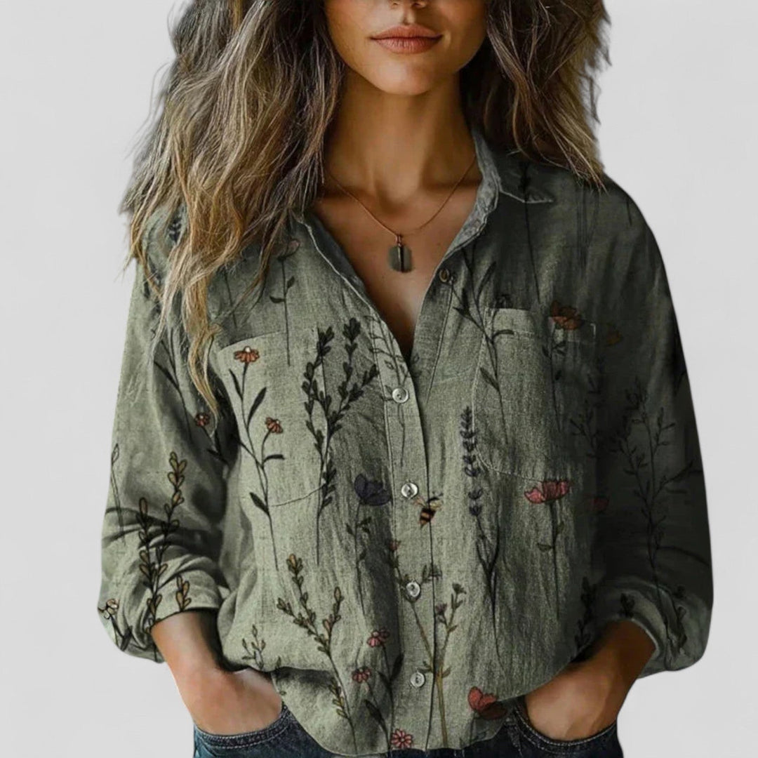 Comfortable women's gradient blouse shirt, a stylish long-sleeve top ideal for versatile everyday fashion.
