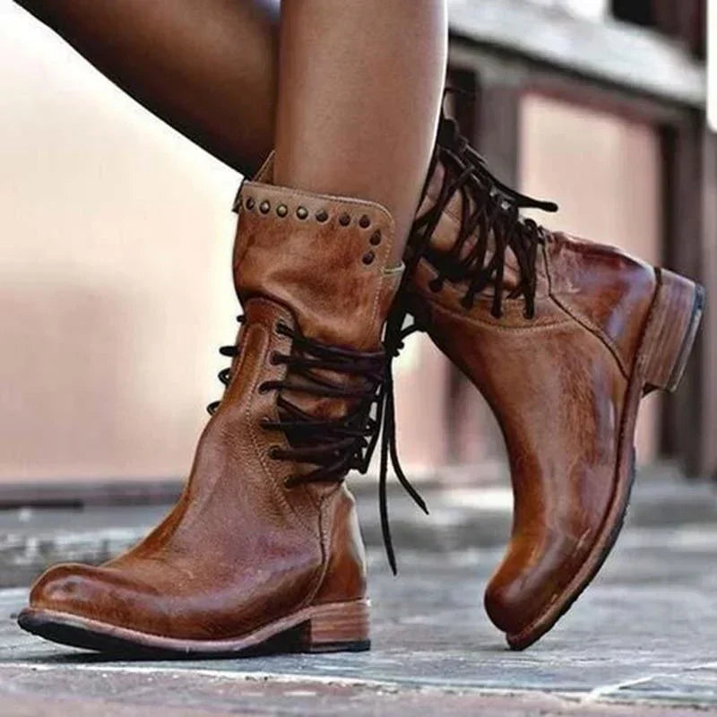 Stylish women's lace-up ankle boots for everyday wear, featuring comfortable design and chic fashion.