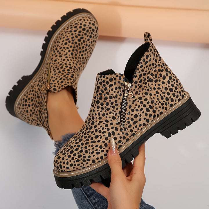 Comfortable & stylish women's orthopaedic ankle boots, perfect for versatile everyday wear.