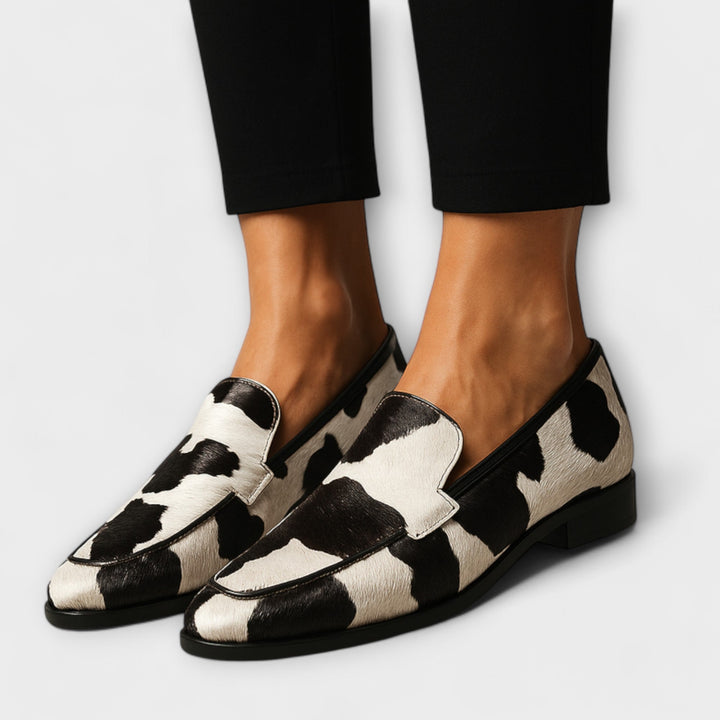 Elegant women's casual loafers with orthopaedic support & cushioning for comfortable everyday wear. Slip-on shoes.