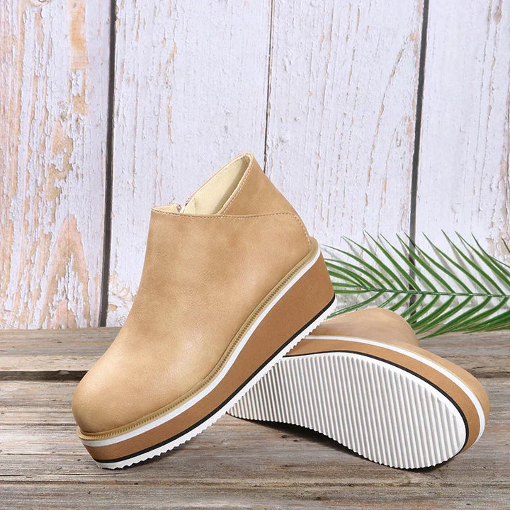 Women's casual orthopedic ankle boots, offering excellent support and modern style.