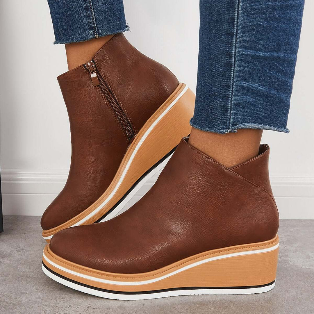 High-quality women's orthopedic ankle boots, blending supportive comfort with modern style.