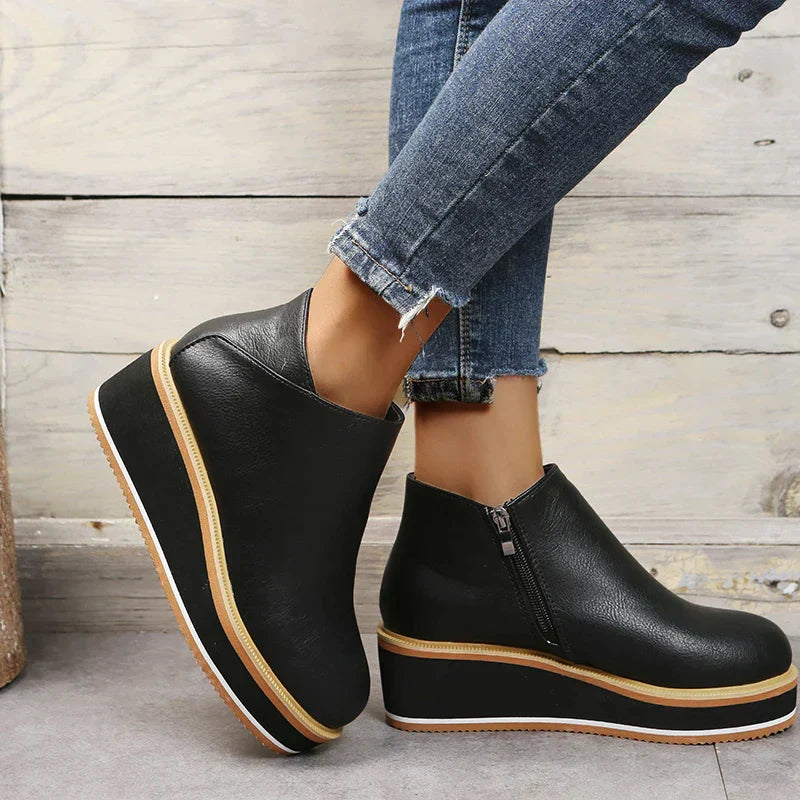 Women's orthopedic ankle boots with platform sole, combining style and ultimate comfort.