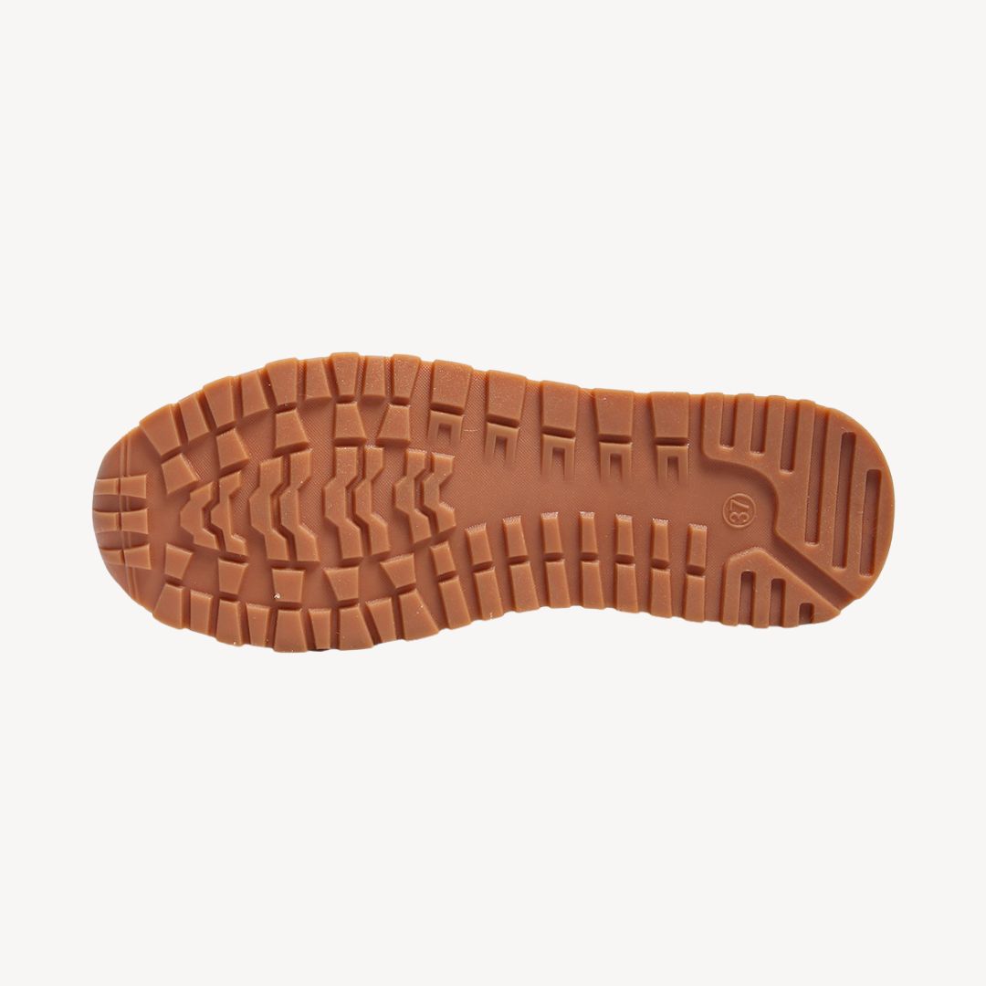 Elegant chain detailed women's orthopedic loafers, designed for stylish comfort and excellent arch support.