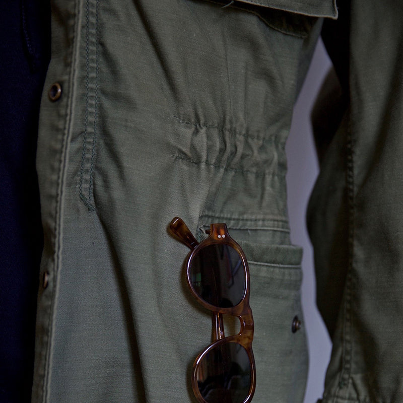 Versatile women's vintage military jacket, ideal for spring & fall fashion, offering everyday casual outdoor style.