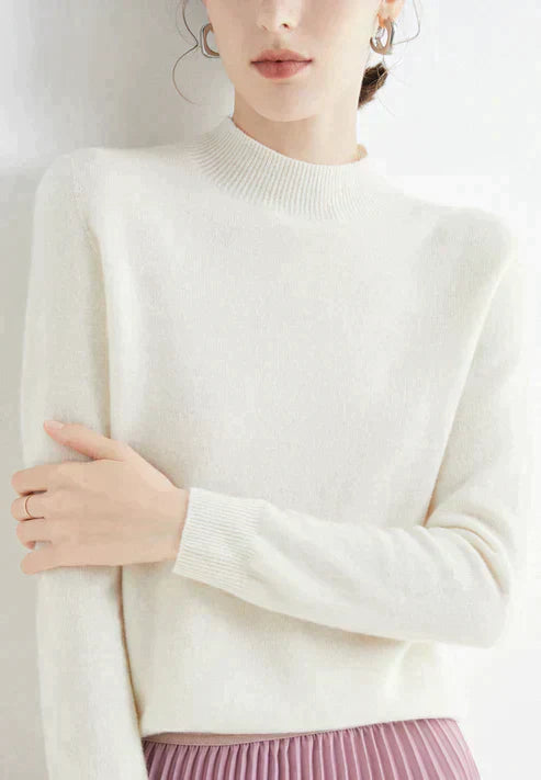 Women's cozy knit jumper, ideal for warm autumn & winter wear. Stylish long-sleeve everyday sweater top.