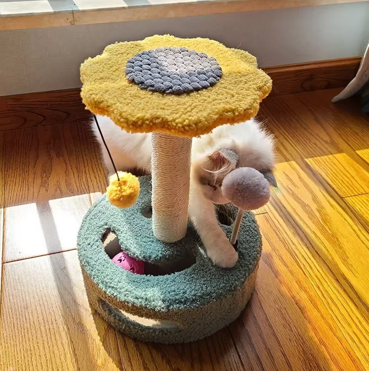 Pet's sunflower themed scratching post, a sturdy sisal cat scratcher with built-in play toy.