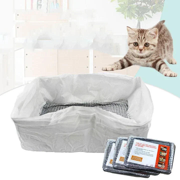 Green sustainable cat litter tray liner, reducing waste and ensuring a clean environment for your pet.