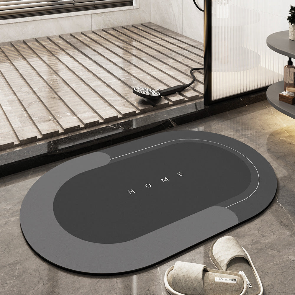 Comfortable gray bath mat, dries rapidly and offers a firm, non-slip grip.
