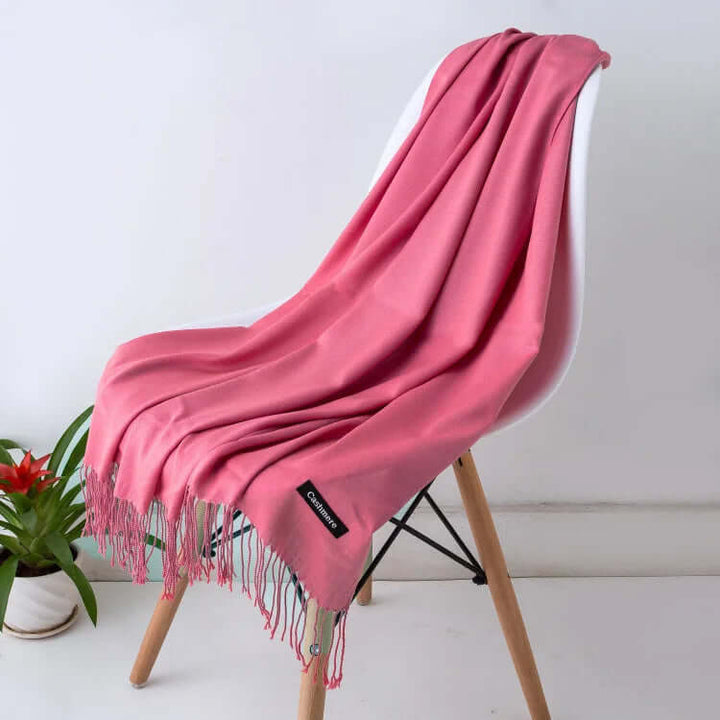 Chic & cozy ultra-soft women's luxury scarf, perfect for stylish comfort all year.