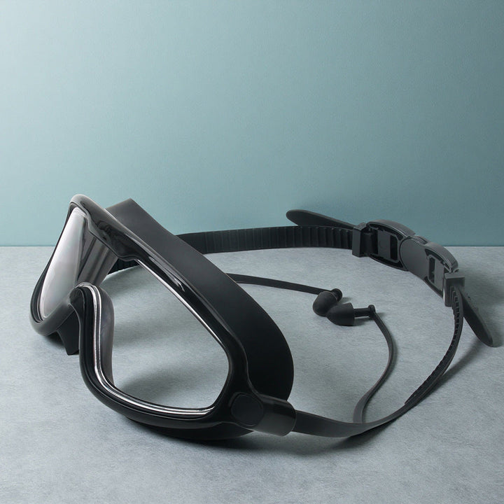 Unisex swim mask featuring anti-fog technology and adjustable strap for adults.