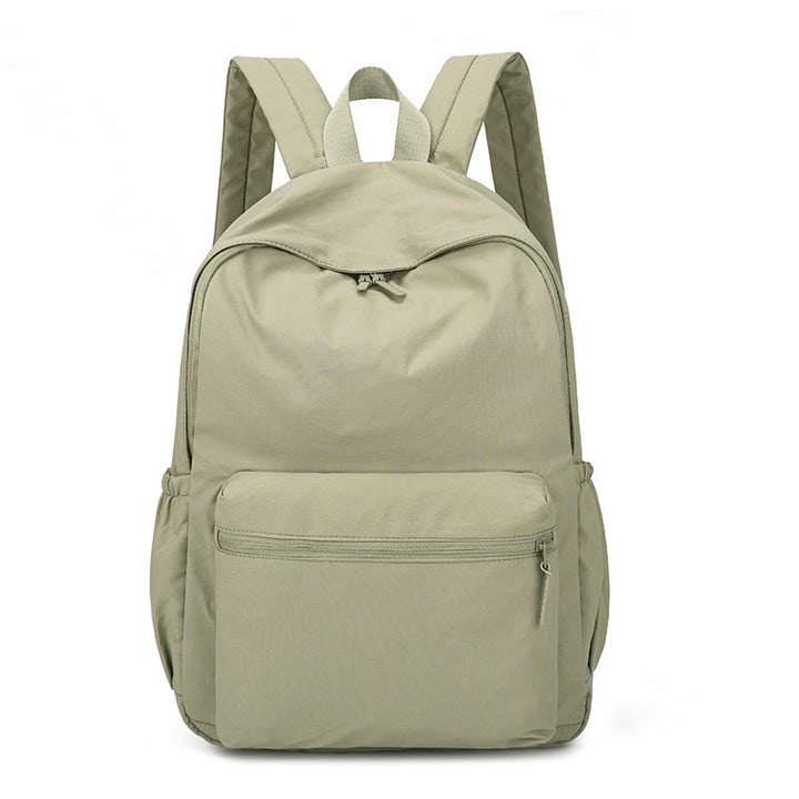 Essential travel bag, durable and water-resistant casual adventure backpack for men and women.
