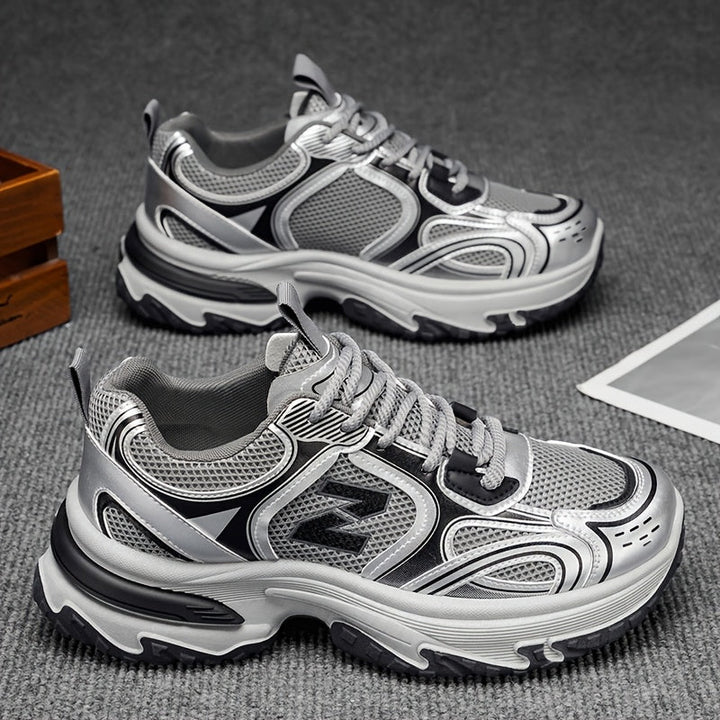 Modern street style footwear: unisex low top trainers for a trendy look.