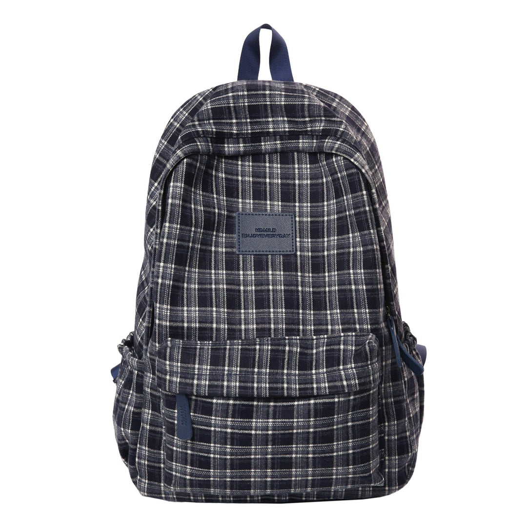 Versatile casual checked school backpack, durable for students. Unisex plaid daypack, ideal for everyday carry.