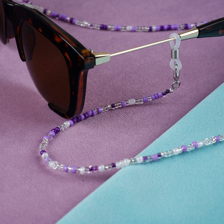 Vibrant beaded glasses holder, a secure & fashionable accessory for all eyewear.