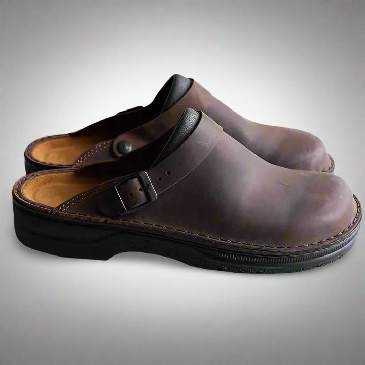 Orthopedic Unisex Slip-On Clogs offer superior foot support & comfort. Perfect for professional or casual everyday wear.
