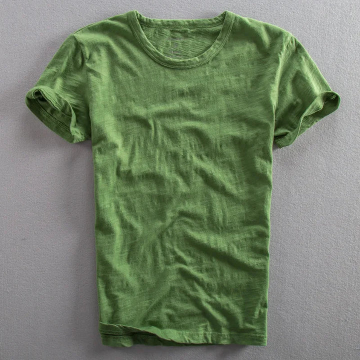 Comfortable basic unisex short sleeve crew neck tee, a wardrobe staple for casual everyday style.