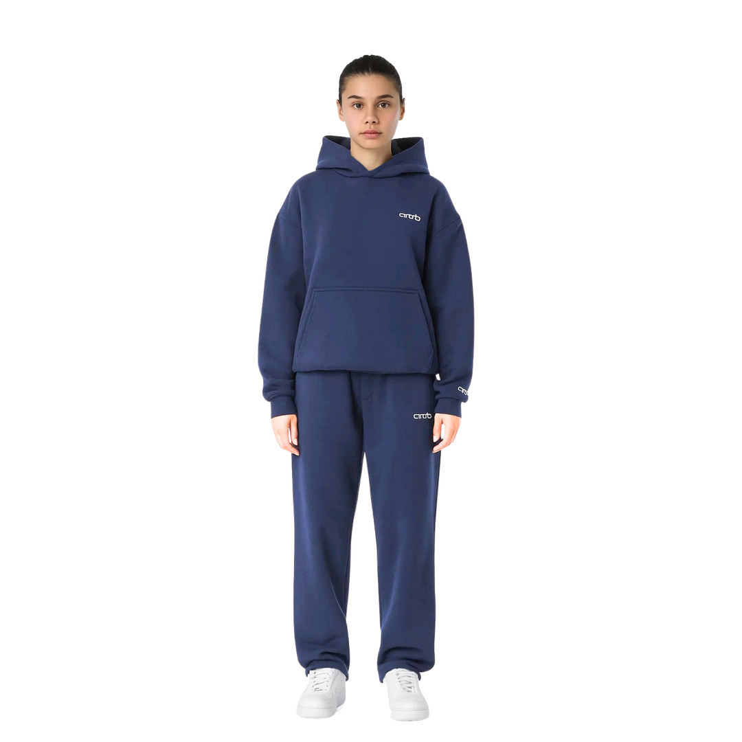 Everyday comfort unisex tracksuit in a relaxed fit. Versatile active & loungewear.