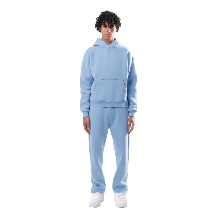 Sporty, relaxed fit unisex tracksuit for everyday comfort. Ideal activewear.