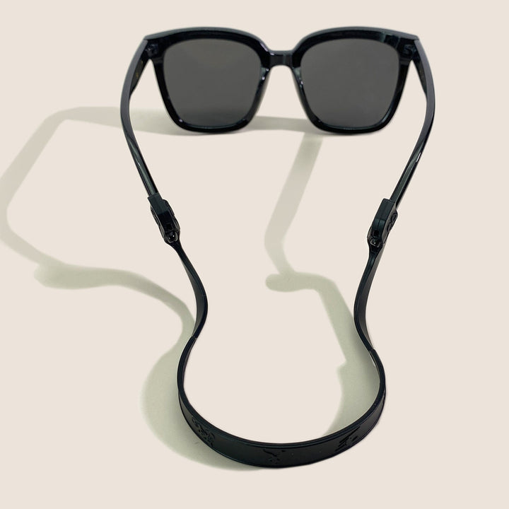 Secure your glasses with unisex silicone anti-slip grips for ultimate comfort.