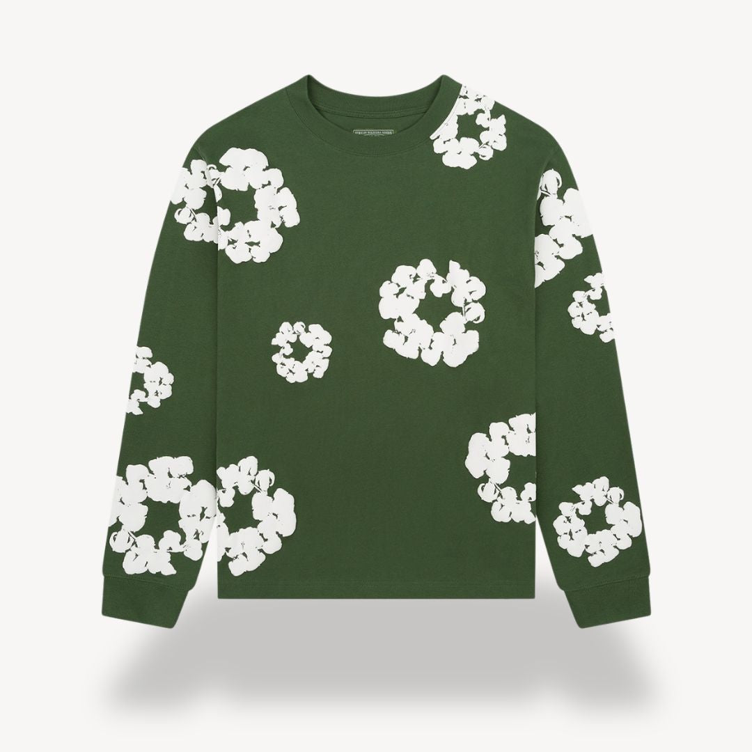 Trendy unisex sweatshirt featuring a bold floral print. Comfortable crew neck, long sleeve for everyday casual wear.