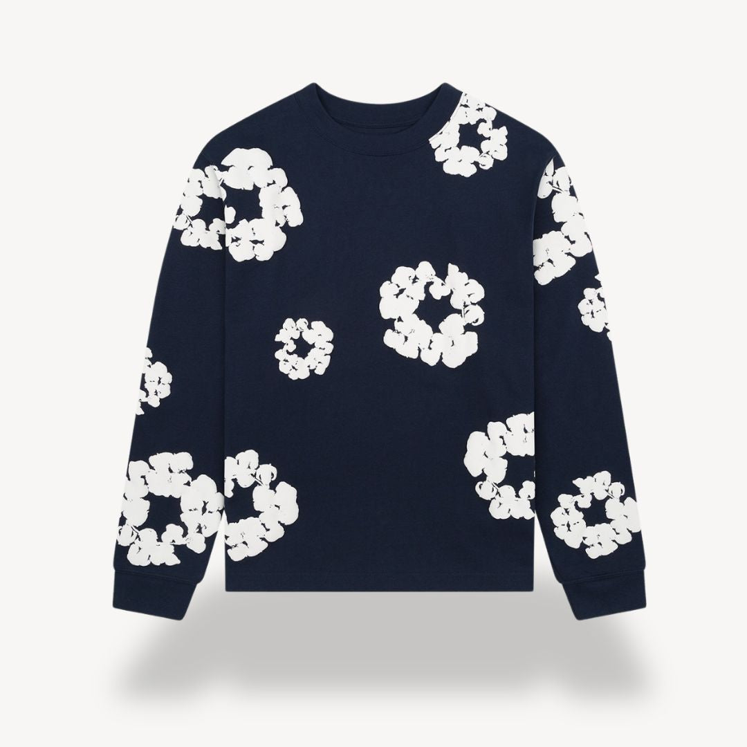 Casual style floral print unisex sweatshirt. Fashionable crew neck pullover, vibrant long sleeve for spring outfits.