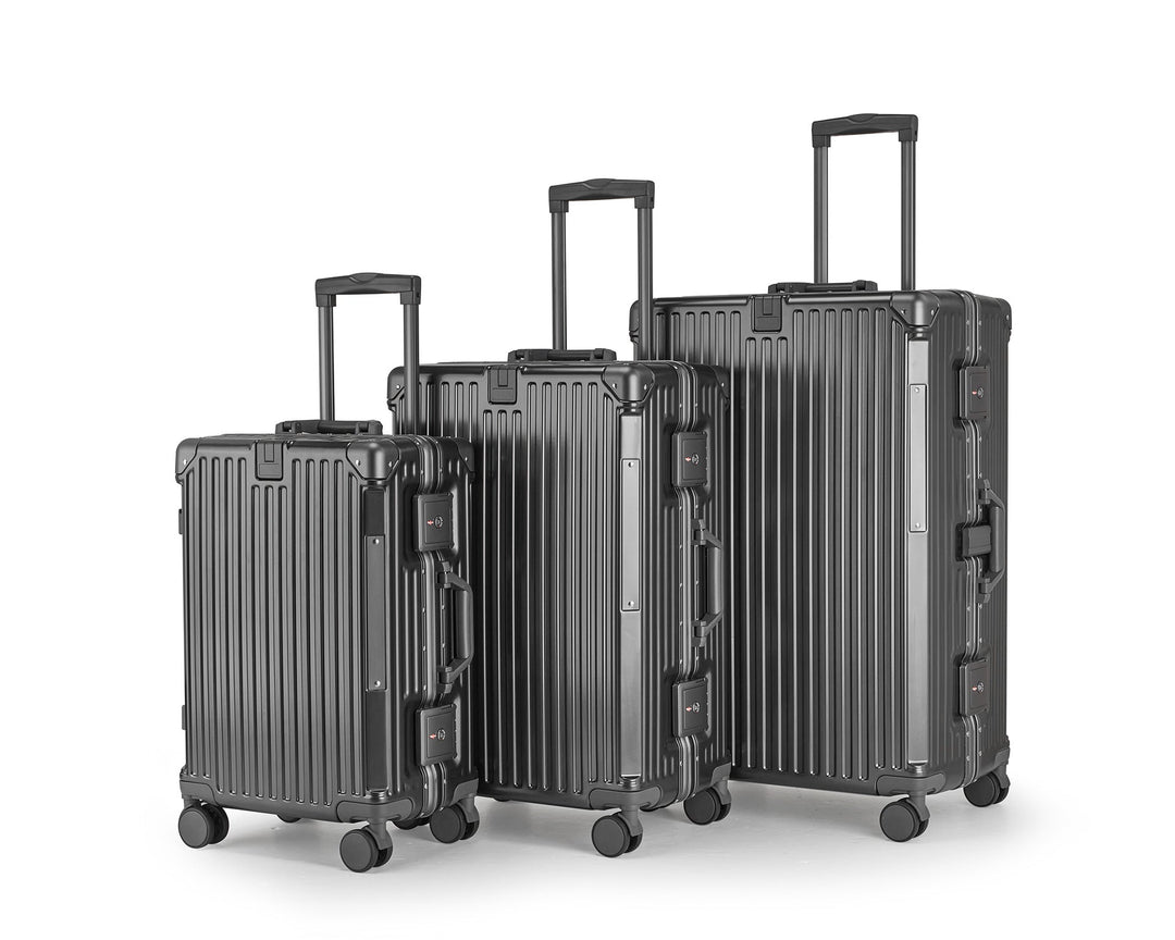 Sleek hard shell spinner luggage set, a durable and secure travel solution for unisex journey essentials.