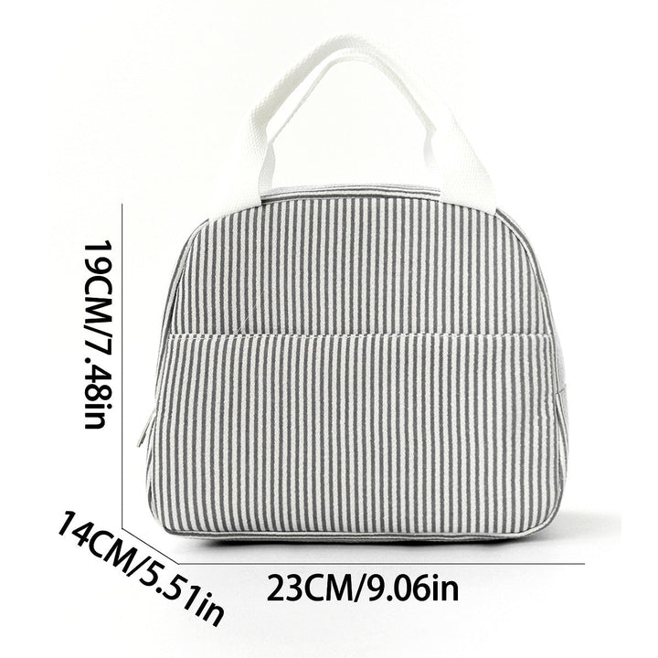 Grey insulated lunch cooler bag, ideal for picnics or work, ensuring meals stay fresh & drinks cold.