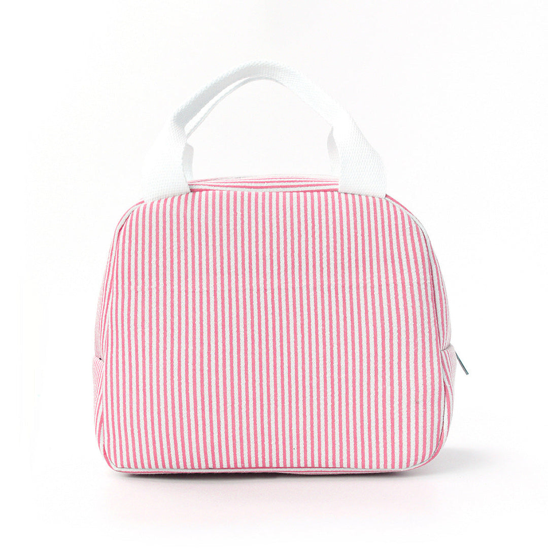 Unisex thermal lunch bag showcasing its strong handle & durable zipper, ready for fresh, on-the-go meals.