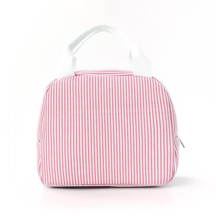 Unisex thermal lunch bag showcasing its strong handle & durable zipper, ready for fresh, on-the-go meals.